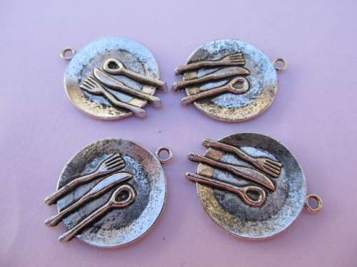 Charms, Metal, Nickel, Plate With Cutlery, 24mm, 2pc