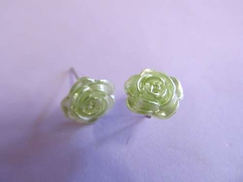 Earrings Stud Rose Lime 10mm