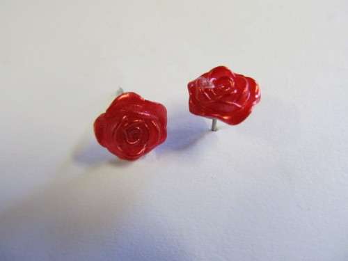 Earrings Stud Rose Design Red 10mm