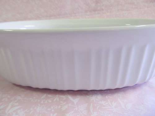 Baking Dish, Corningware ®, Microwave & Oven Proof, Oval, French White, 270mm x 210mm x 70mm, 2.3L