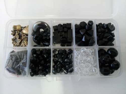 Beading Kit, Variety Of Beads, Charms, Semi Precious, Seedbeads, Acrylic And Glass Beads