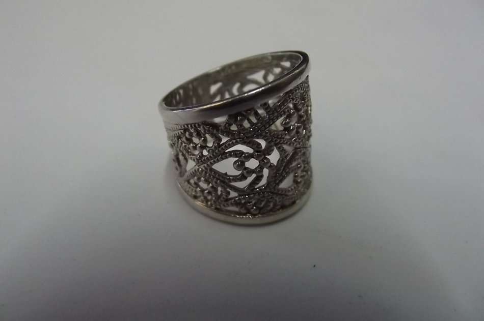 Fine Jewellery, Filigree Ring, Silver, Stamped 925, Size - Inside 18,5mm Top Width 21mm