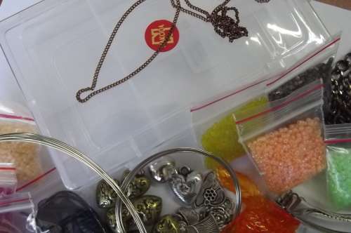 Beading & Jewellery Making, Beading Kit, See Description and Photos Bellow, Weight 540gr