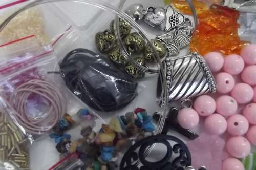 Beading & Jewellery Making, Beading Kit, See Description and Photos Bellow, Weight 540gr