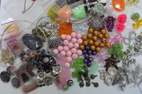 Beading & Jewellery Making, Beading Kit, See Description and Photos Bellow, Weight 540gr