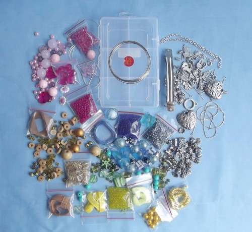 Beading & Jewellery Making, Beading Kit, See Description and Photos Bellow..