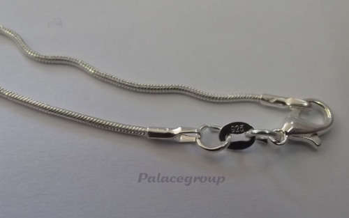 Fine Jewellery, Silver Snake Chain, Stamped 925, Simulated Emerald Green Stone, 42cm