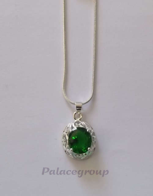 Fine Jewellery, Silver Snake Chain, Stamped 925, Simulated Emerald Green Stone, 42cm