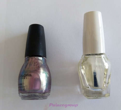 Complete Nail And Make-up Kit, See Discription And Photos Below.......