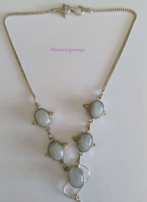 Necklace - Stamped 925 - 5 X Semi Precious Moonstones, Lenght ±42cm, Toggle Clasp