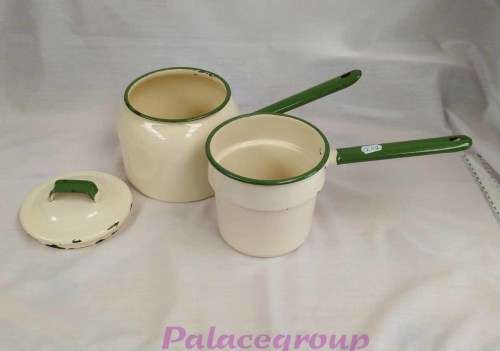 Cream And Green Vintage Double Boiler. ±750ml, Bottom - 155mm, Top - 115mm, Height - 110mm