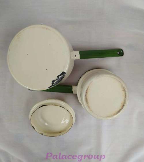 Cream And Green Vintage Double Boiler. ±750ml, Bottom - 155mm, Top - 115mm, Height - 110mm