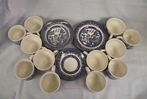 Vintage Original, Broadhurst Staffordshire Blue Willow English Ironstone Dinner Set