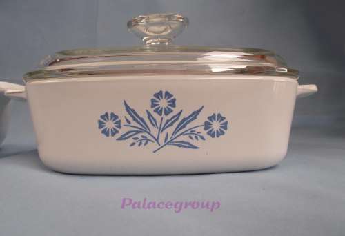 2 xCorning Ware Square Baking Dishes With 1 x Clear Lid - Dish Milk Glass With Blue Flower Pattern