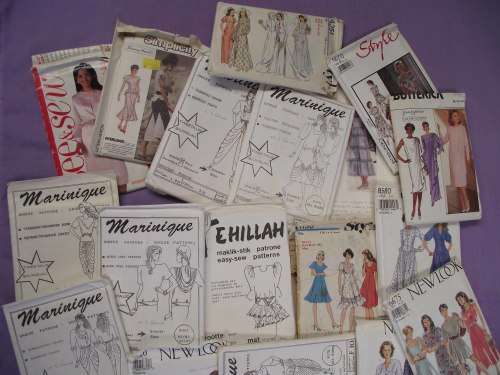 1 Lot New And Used Patterns And Guide to Dressmaking / Home Sewing, Various Makes And Sizes, 25pc