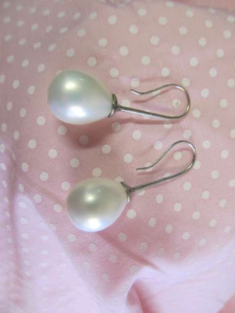 Perrine Earrings, White Shell Pearl - Teardrop Shape, 41mm, Nickel Antiqued, 2pc