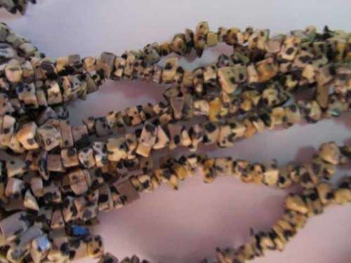 Semi-Precious Beads, Chips, Dalmation Stone, Small Size Chips, ±40cm, 1 x String