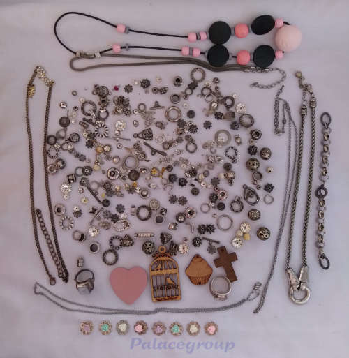 1 Lot Of Redundant, Broken and Bruised, Beading and Jewellery Items, See Photo`s, Weight 1.18kg