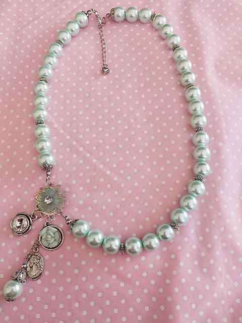 Necklace, Green Glass Pearls+Flower Detail On Side, Nickel Findings, Lobster Clasp, 48cm+5cm