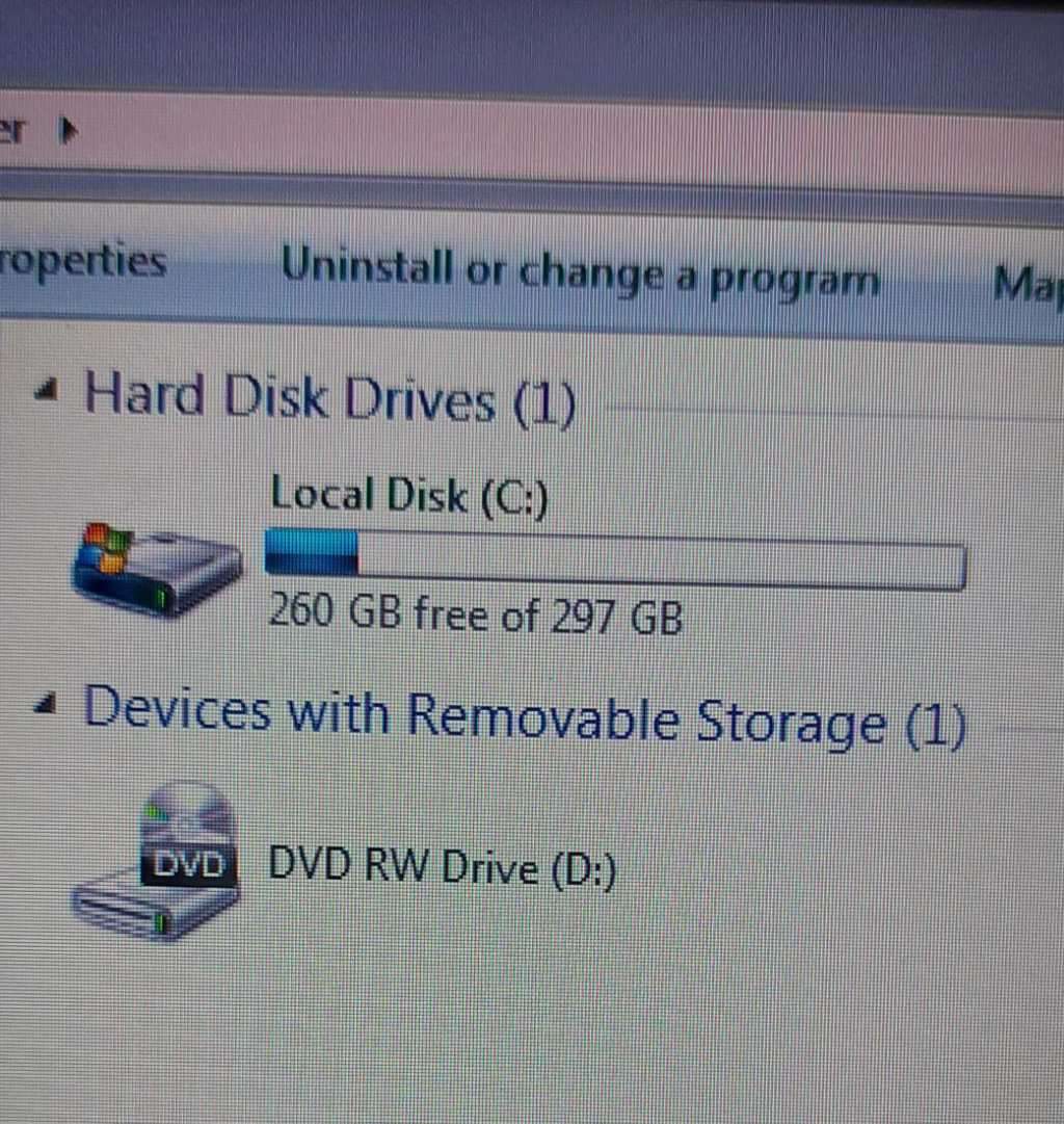 DELL LAPTOP (NEW BATTERY INSTALLED)
