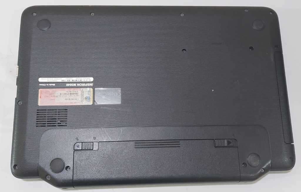 DELL LAPTOP (NEW BATTERY INSTALLED)