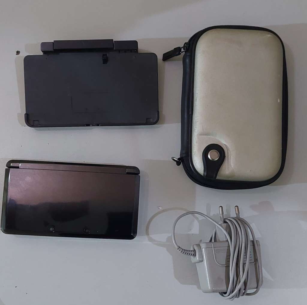 Nintendo 3DS Console