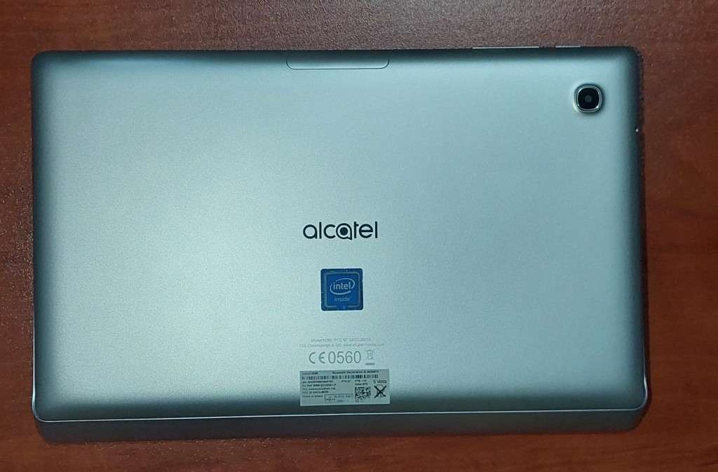 Alcatel Plus 10 2-in-1 Tablet (with original box & Manual)