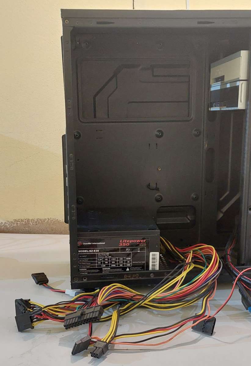 Desktop case + 2 PSUs