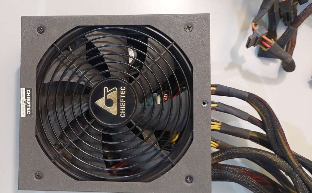 Desktop case + 2 PSUs