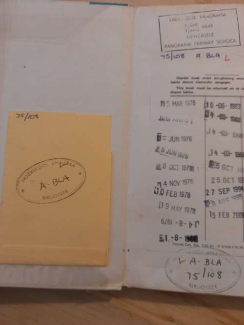 Ontgroening op Maasdorp Nr 11 deur Stella Blakemore (1972)