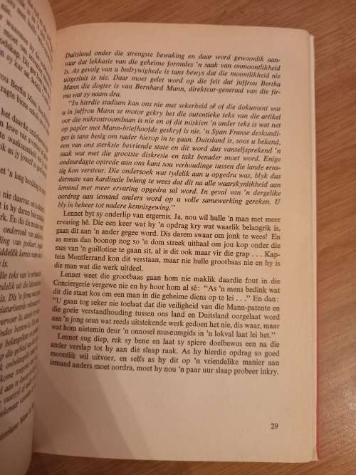 Lennet en die geheimsinnige meneer T deur Luitenant X (1ste uitgawe 1980)