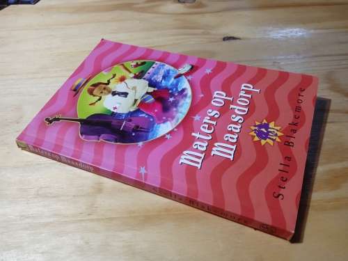 Maters op Maasdorp nr 14 - Stella Blakemore (2006)