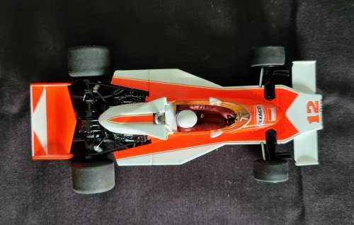 Scalextric McLaren M23