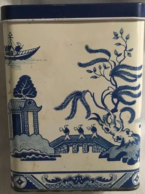 Earl Grey blue and white tin