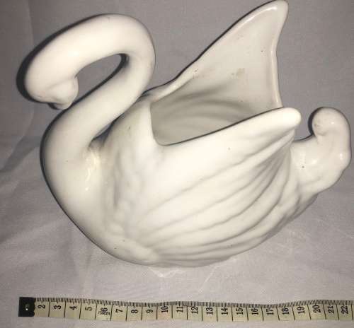 Planter - swan