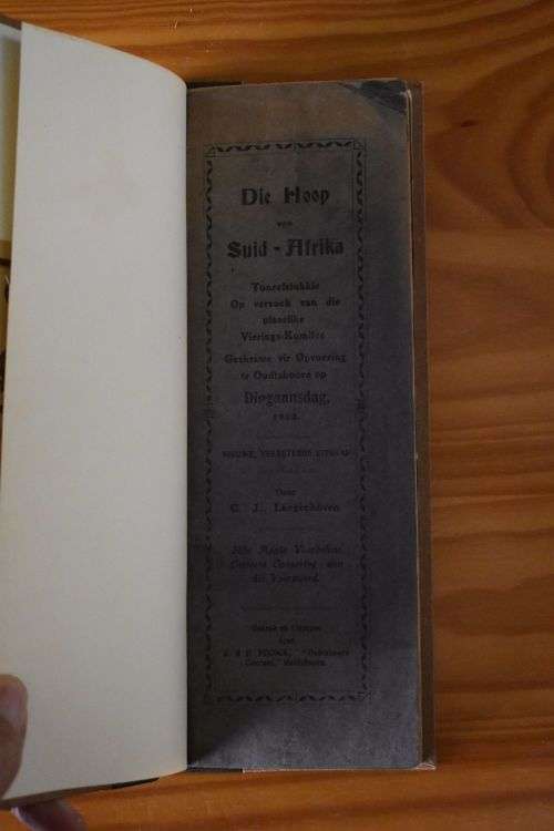 C. J. Langenhoven: Die Hoop van Suid- Afrika. Kaapstad, 1913.