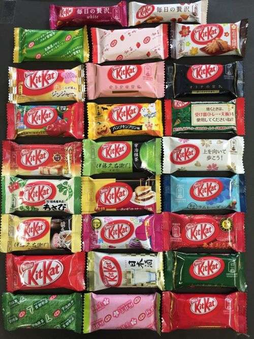 Nestle Kit Kat 26 Mix Flavor Assort Pack Chocolates KitKat Sakura Melon JAPAN