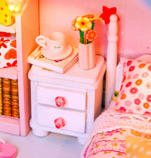 Spring Romance (Brand new, in stock, can ship immediately)