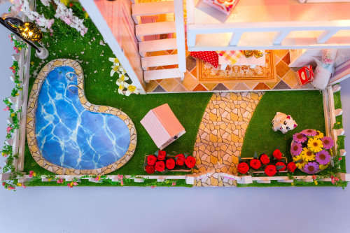 Spring Romance (Brand new, in stock, can ship immediately)