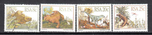 RSA SACC 536-539: 1.12.1982: PREHISTORIC ANIMALS SET OF 4. U/MINT (**)