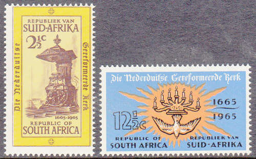 RSA: SACC 252-253: 21.10.1965: TERCENTENARY OF DUTCH REFORMED CHURCH SET OF 2. U/MINT(**)