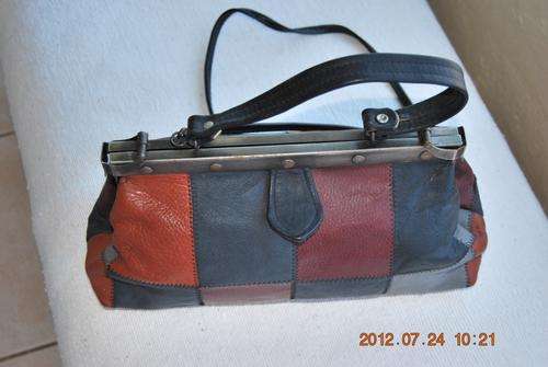 GENUINE LEATHER HANDBAG