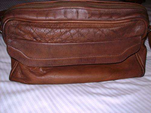 GENUINE LEATHER HANDBAG