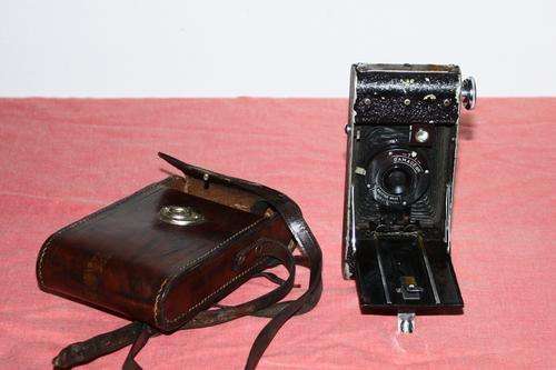 Gamage Bellow's Camera