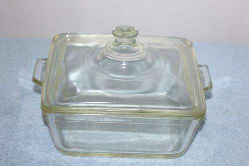 Glass Pyrex Dish with lid