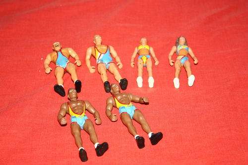 6 Wrestling Action figures