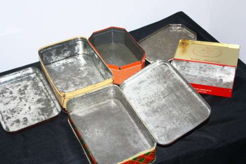 4 Vintage Tins