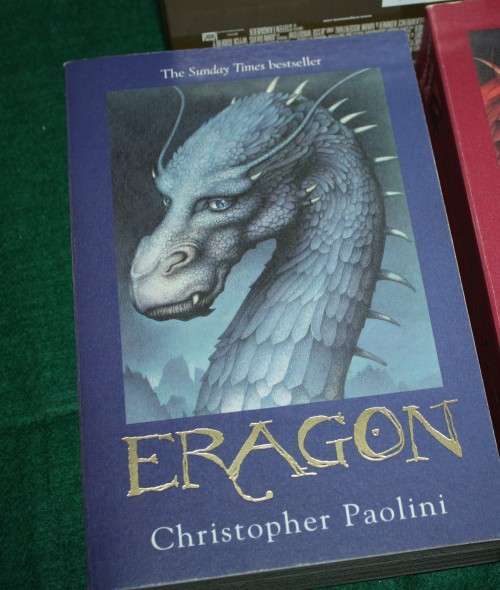 2 Book Set Christopher Paolini Eragon