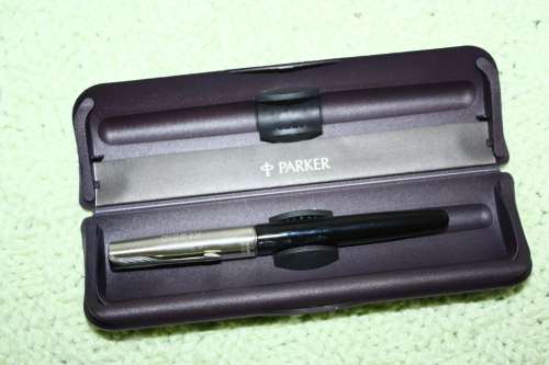 Parker Frontier Fountain Pen Boxed