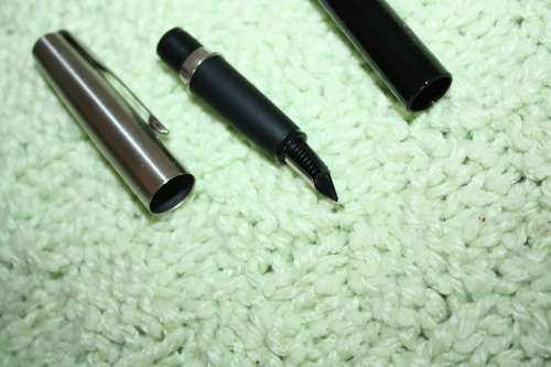 Parker Frontier Fountain Pen Boxed